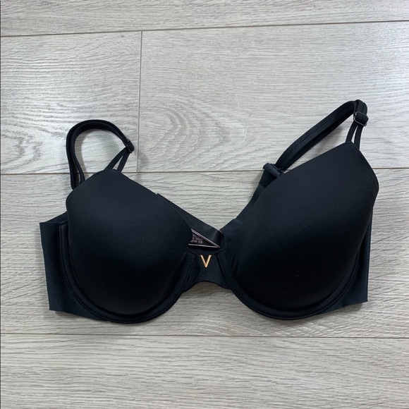 Victoria’s Secret Lined Perfect Coverage Black Bra - Picture 3 of 9